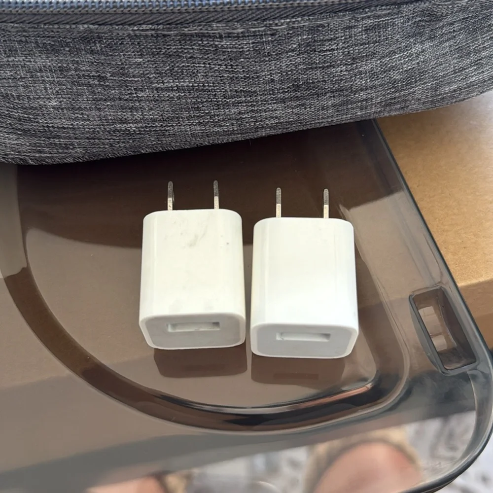 Standard usb Apple chargers 2x
